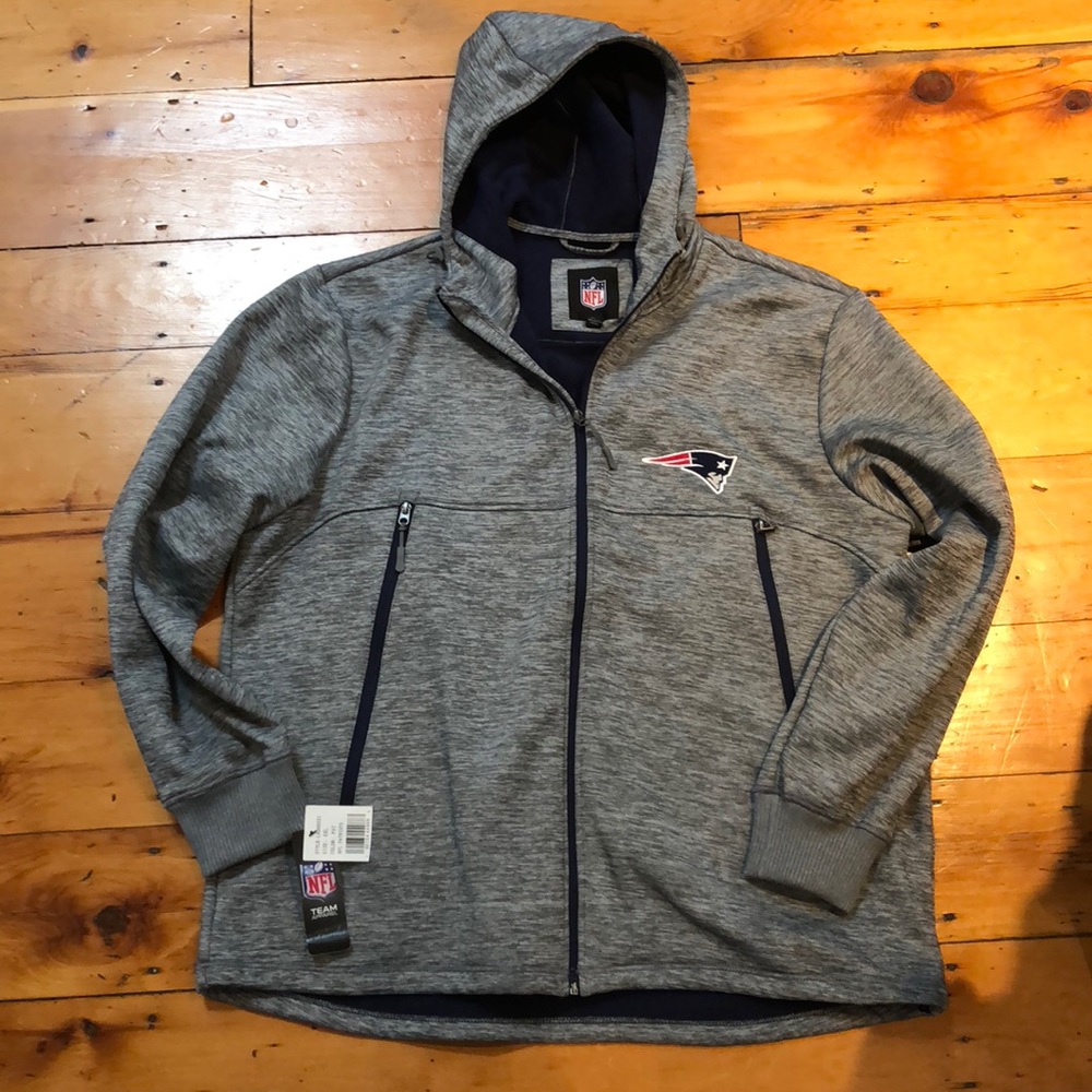 NWT Official Patriots hooded jacket